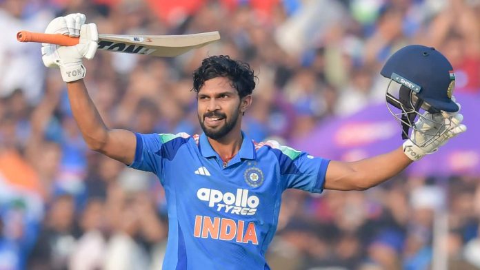 దులీప్ ట్రోఫీలో వెస్ట్ జోన్‌కు రుతురాజ్ గైక్వాడ్ నాయకత్వం వహించగా, షామ్స్ ములాని వైస్ కెప్టెన్‌గా నియమితులయ్యారు; స్టార్-స్టడెడ్ స్క్వాడ్‌ను తనిఖీ చేయండి