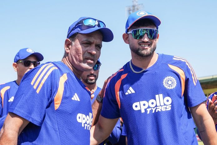 అశోక్ శర్మకు భారత్ అరంగేట్రం చేసి, ఓపెనింగ్ T20Iలో బౌలింగ్ చేసింది
