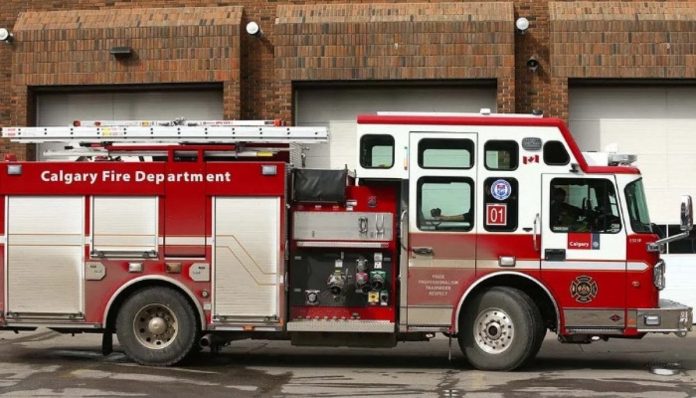 Calgary apartment fire sends six people to hospital