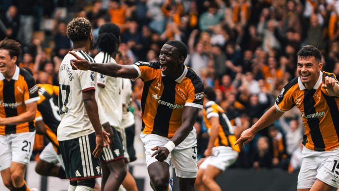 Hull City stun Manchester United 2-0 on Premier League return after decade