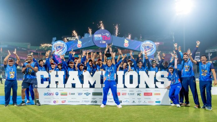 సౌత్ ఢిల్లీ సూపర్‌స్టార్జ్‌పై ఆరు వికెట్ల తేడాతో నార్త్ ఢిల్లీ స్ట్రైకర్స్ డిపిఎల్ 2026 మహిళల ఛాంపియన్‌గా నిలిచింది.